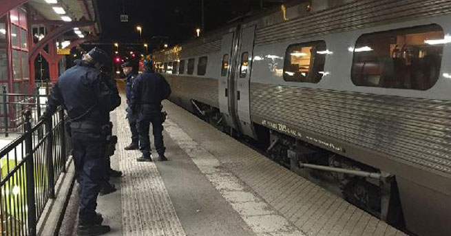 Bomba şüphesi tren seferlerini durdurdu