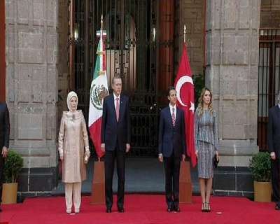 Cumhurbaşkanı Erdoğan Meksika'da resmi törenle karşılandı