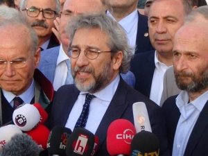 Dündar ve Gül'ün davası ertelendi