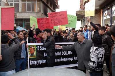 Erciş'te, Öcalan'ın yakalanışının 16 yıldönümünde protesto