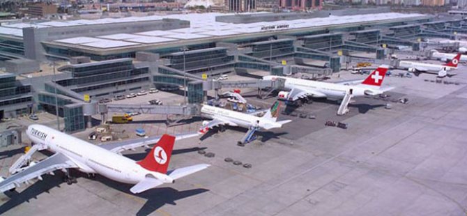 Uçağı kaçıran yolcu personelin parmağını kopardı