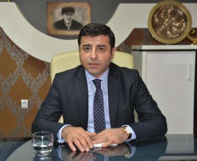 Demirtaş: Meclis'e girerek, AKP'nin tek başına anayasa yapma tehlikesini bertaraf edeceğiz  (2)