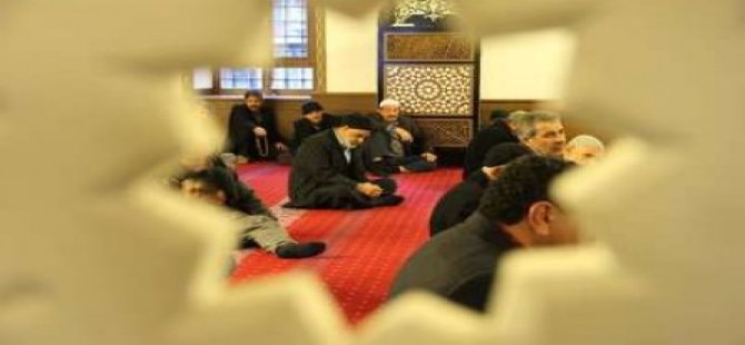 'Türk imamlar yasaklanırsa camiler Selefi dolar'