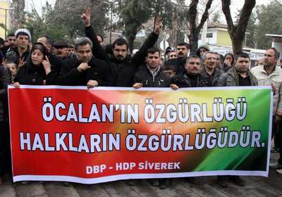 Viranşehir ve Siverek'te Öcalan'ın yakalanması protesto edildi