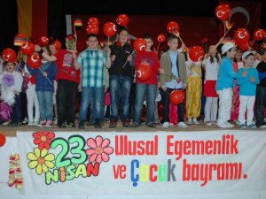 Avrupa’daki çocuklar 23 Nisan’ı bekliyor