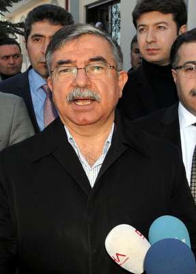 Bakan Yılmaz: Bedelli askerlikte süre uzatımı yok