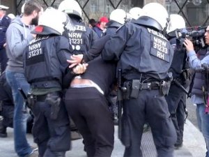 Alman polisinden PKK yandaşlarına müdahale