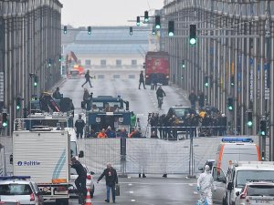 Brüksel'de 2 kişi daha tutuklandı