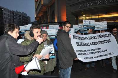 Cumhurbaşkanına hakaretten tutuklamalara tepki gösterdiler