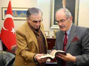 Dormen 70 yıllık kütüphanesini Eskişehir'e bağışladı