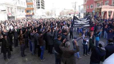 Doğubayazıt'ta polise ses bombalı saldırı