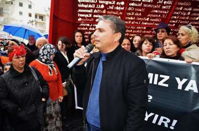 Antalya'da kadınlardan 'yeter artık' eylemi