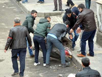 Öcalan'ın yakalanışını Diyarbakır'da 25 bin kişi protesto etti