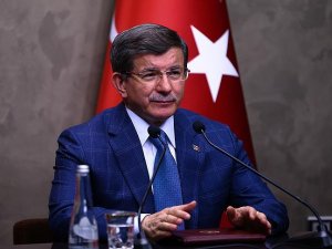 Alman siyasiler: Davutoğlu'nun ayrılması iyi olmadı