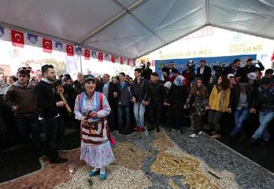 Hamsi Festivali'nde 5 ton hamsi dağıtıldı