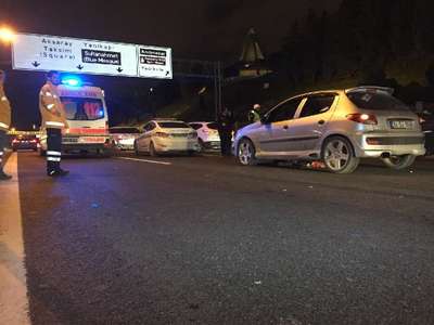 Otomobilinin altına aldığı cesetle 5 kilometre gitti