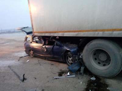 Çorum'da otomobil TIR'a arkadan çarptı: 2 ölü, 2 yaralı