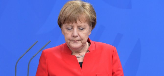Almanların yarısı Merkel'i tekrar istemiyor