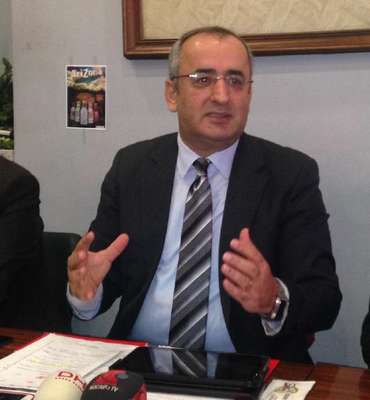 CHP'Lİ AKAR: YÜREĞİN VARSA TÜRKİYE'Yİ SOYANLAR HAKKINDA SORUŞTURMA BAŞLAT