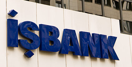 İŞBANK AG'den çocuklara hediye kitap