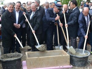 Minareli cami projesinin temeli atıldı