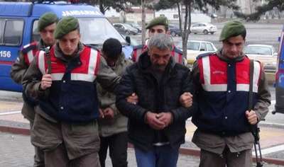 Köy ve beldelerdeki bakkallardan hırsızlık yapan 4 şüpheli yakalandı