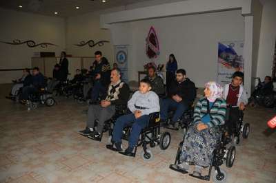 ALMANYA’DAKİ GAZİANTEPLİLER 13 ENGELLİYE AKÜLÜ SANDALYE GÖNDERDİ