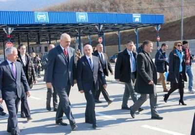 Kosova ve Arnavutluk arasında ortak gümrük kapısı hizmete açıldı