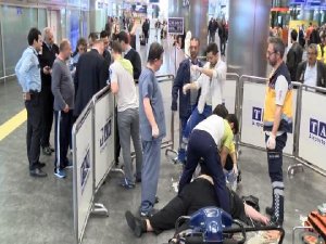 Alman yolcu Atatürk Havalimanı'nda hayatını kaybetti