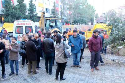 Üniversitede minibüs durağı gerginliği