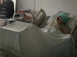 Yakalanan sığınmacı kendini ateşe verdi