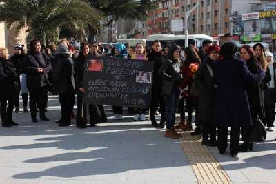 Sakarya'da Özgecan için yürüdüler