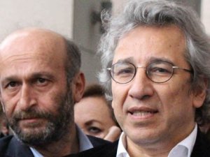 Almanya: Dündar ve Gül davası turnusol testi gibi