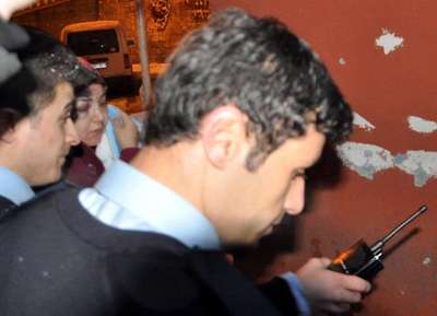 Şiddet uygulayan nikahsız eşinden kaçıp polise sığındı