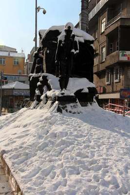 Zonguldak’ta kar ulaşımı aksattı