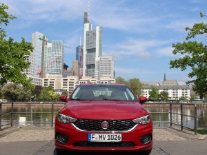 Bursalı 'Fiat Tipo' Frankfurt'ta tanıtıldı
