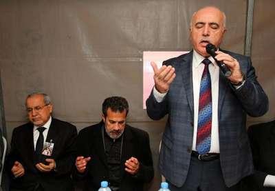 Ailesi Özgecan'ı mezarında ziyaret etti (2)