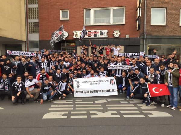 Beşiktaş'ın şampiyonluğu Almanya'da kutlandı