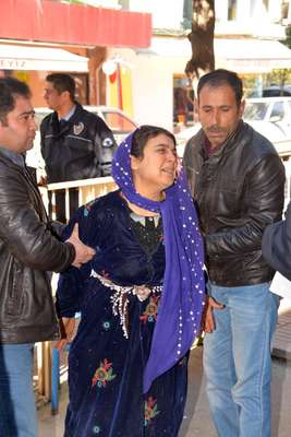 Suriyeli genç kız, bit için saçına parazit ilacı sürünce öldü