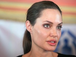 Angelina Jolie Türkiye'nin mülteci politikasını övdü
