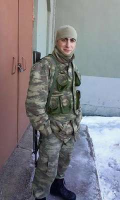 Otomobil gölete uçtu, askerden gelen genç öldü