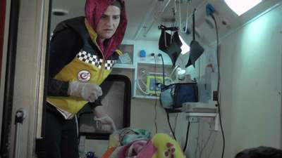 'Ayaz' bebek ambulansta doğdu
