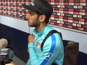 Hakan Çalhanoğlu'ndan tarihi gol
