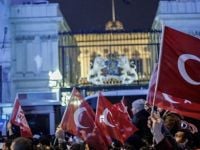 'Türkiye geri adım atacak'