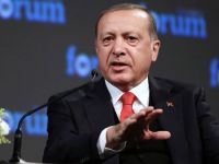 'Merkel'e söylediğimde yanındakilere bakıyor'