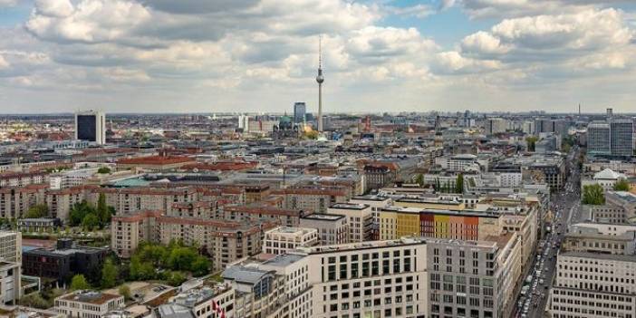 Berlin Duvarı’nın yıkılışının 29. yıl dönümü