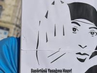 Başörtüsü yasağına tepki
