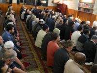 İlk teravih namazı kılındı