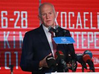 Papandreou: Türkiye hiçbir ülkenin yapmadığını yapıyor