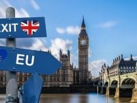 İngiliz hükümetine Brexit darbesi